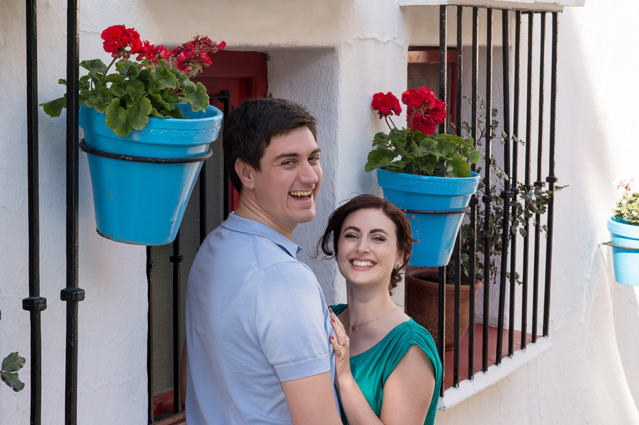 smiling-bride-groom-engagement-portrait-mijas-pueblo